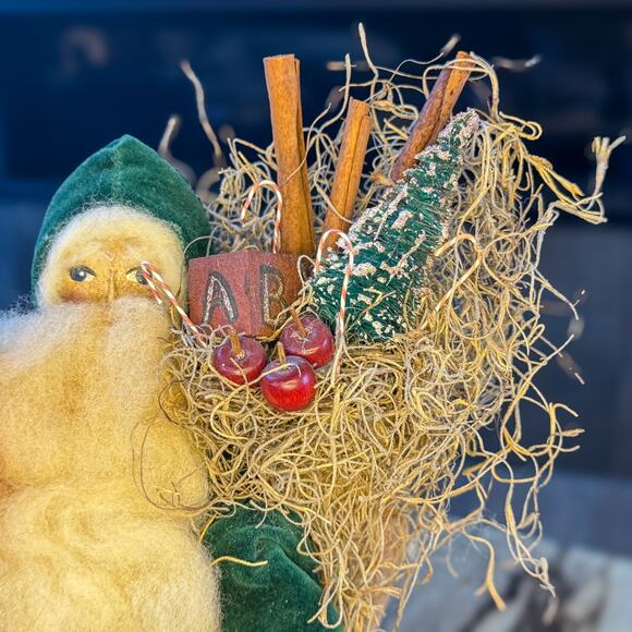 Primitive Folk Art Vintage Cloth Face Santa w Doll Christmas Tabletop Decor 11” - Picture 14 of 14